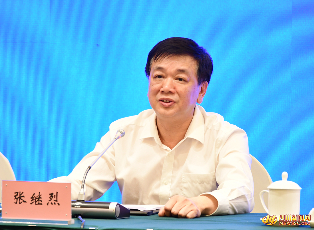 尊龙凯时·(中国)网站-AG旗舰厅电气集团副总经理、党组成员张继烈_副本.jpg